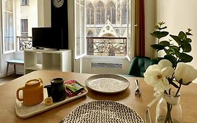 Appartement Vue Cathedrale- Centre Ville Meaux-Gare-Disney